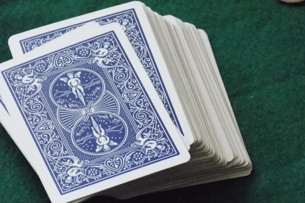 can you stack in dutch blitz