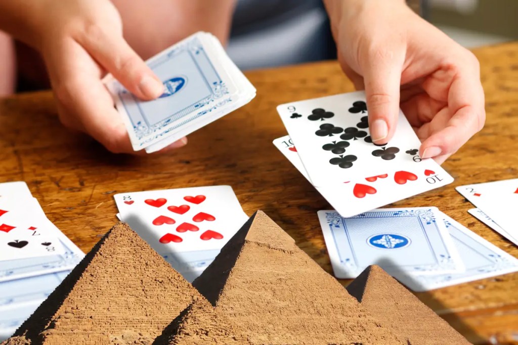 is it possible to win pyramid solitaire